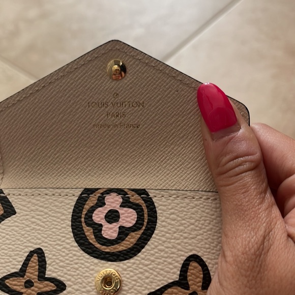 SOLD !!!Louis Vuitton brand new - Wild at Heart Felicie Strap n Go - Picture 6 of 7